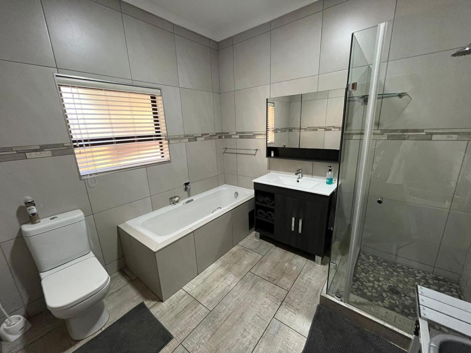 Douwe Cottages Pretoria-Noord エクステリア 写真