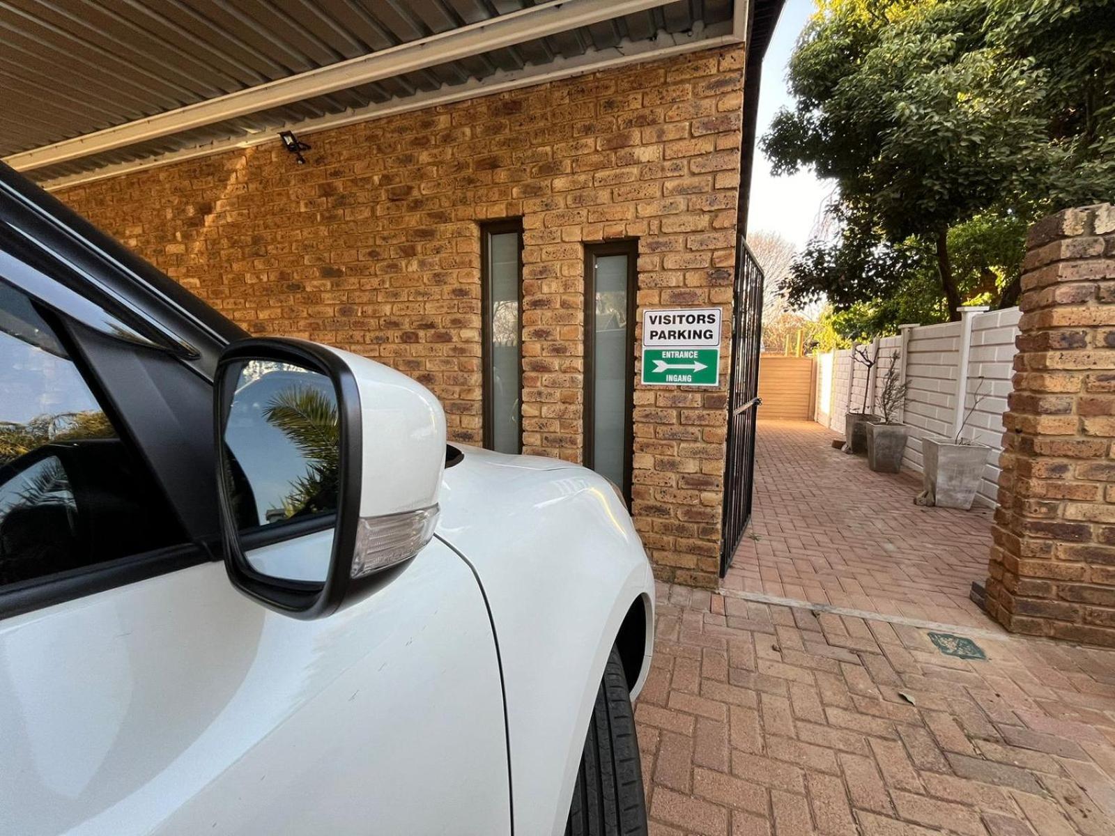 Douwe Cottages Pretoria-Noord エクステリア 写真